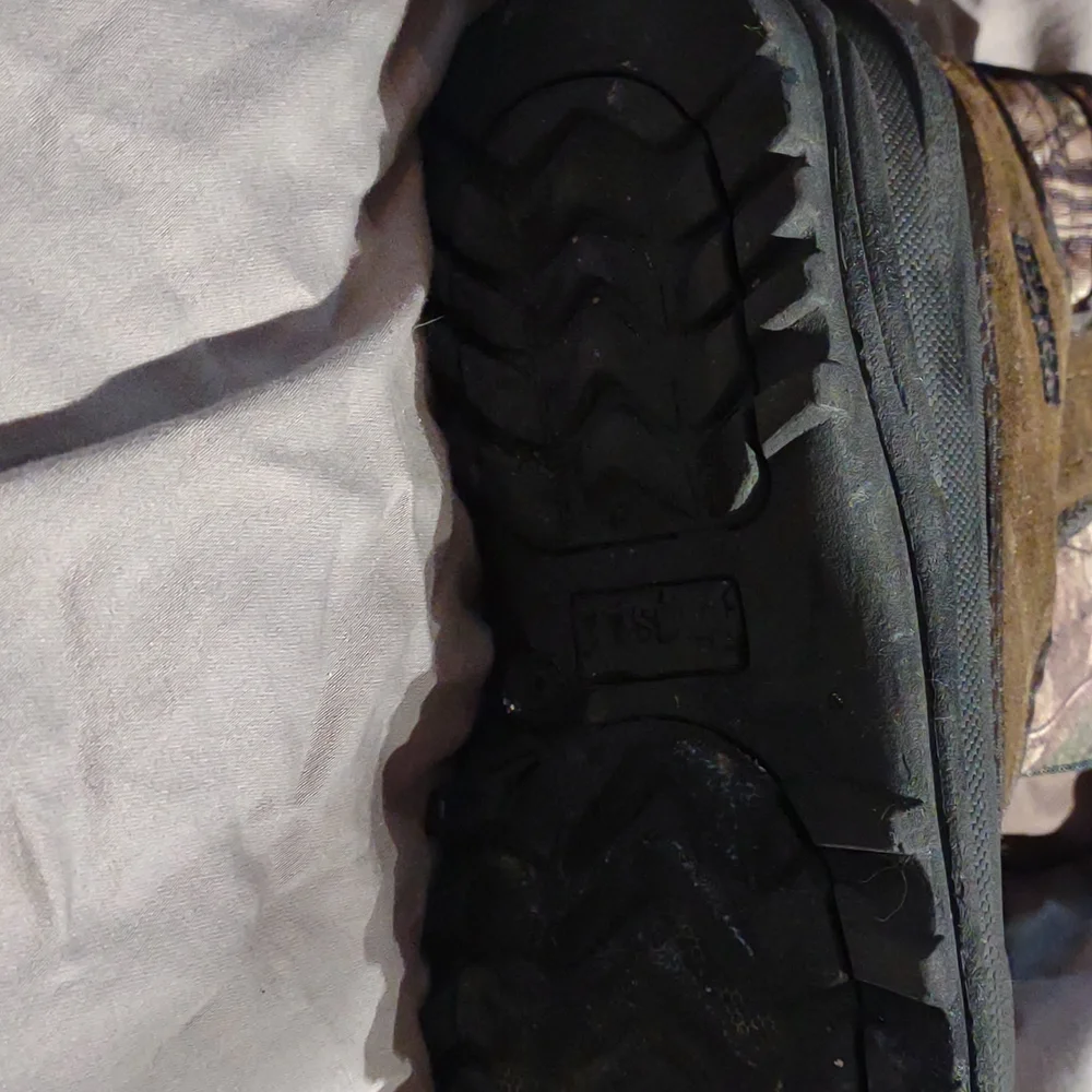 Boots - Picture 4 of 4
